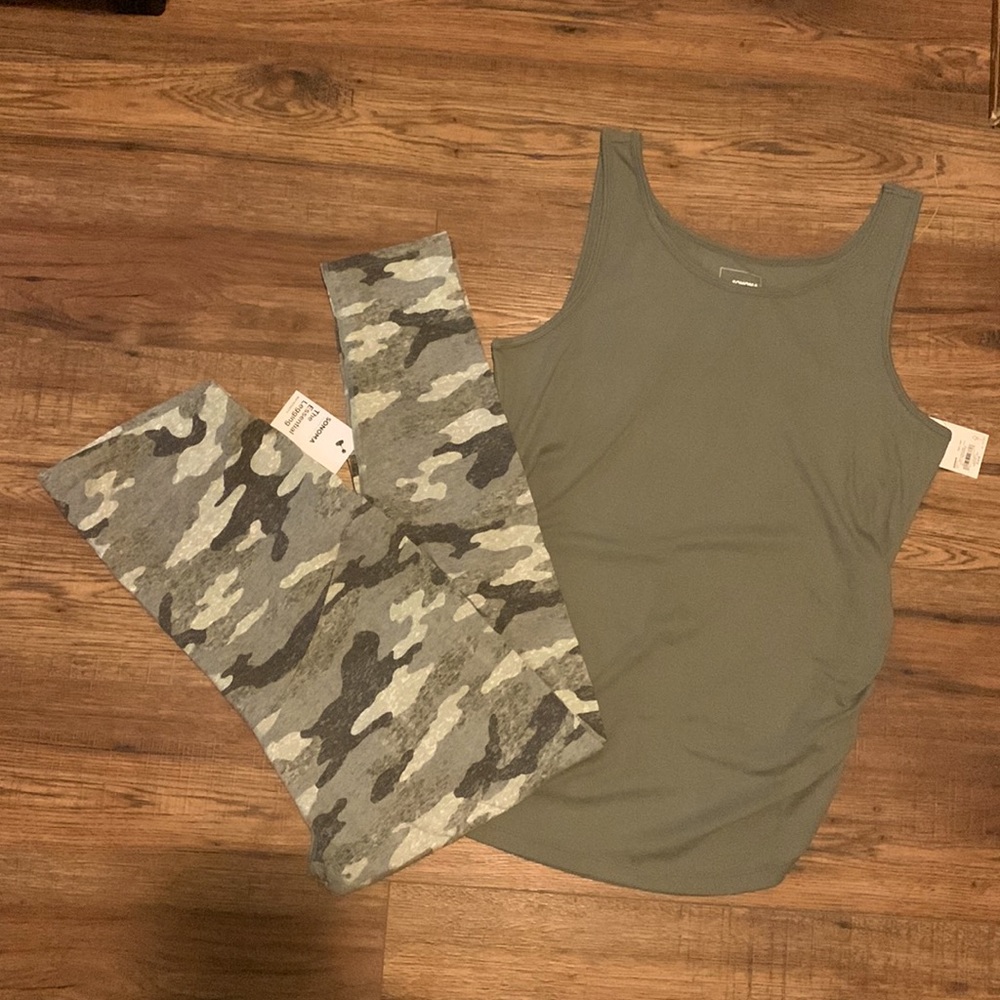Sonoma Maternity Leggings and Tank Size Large